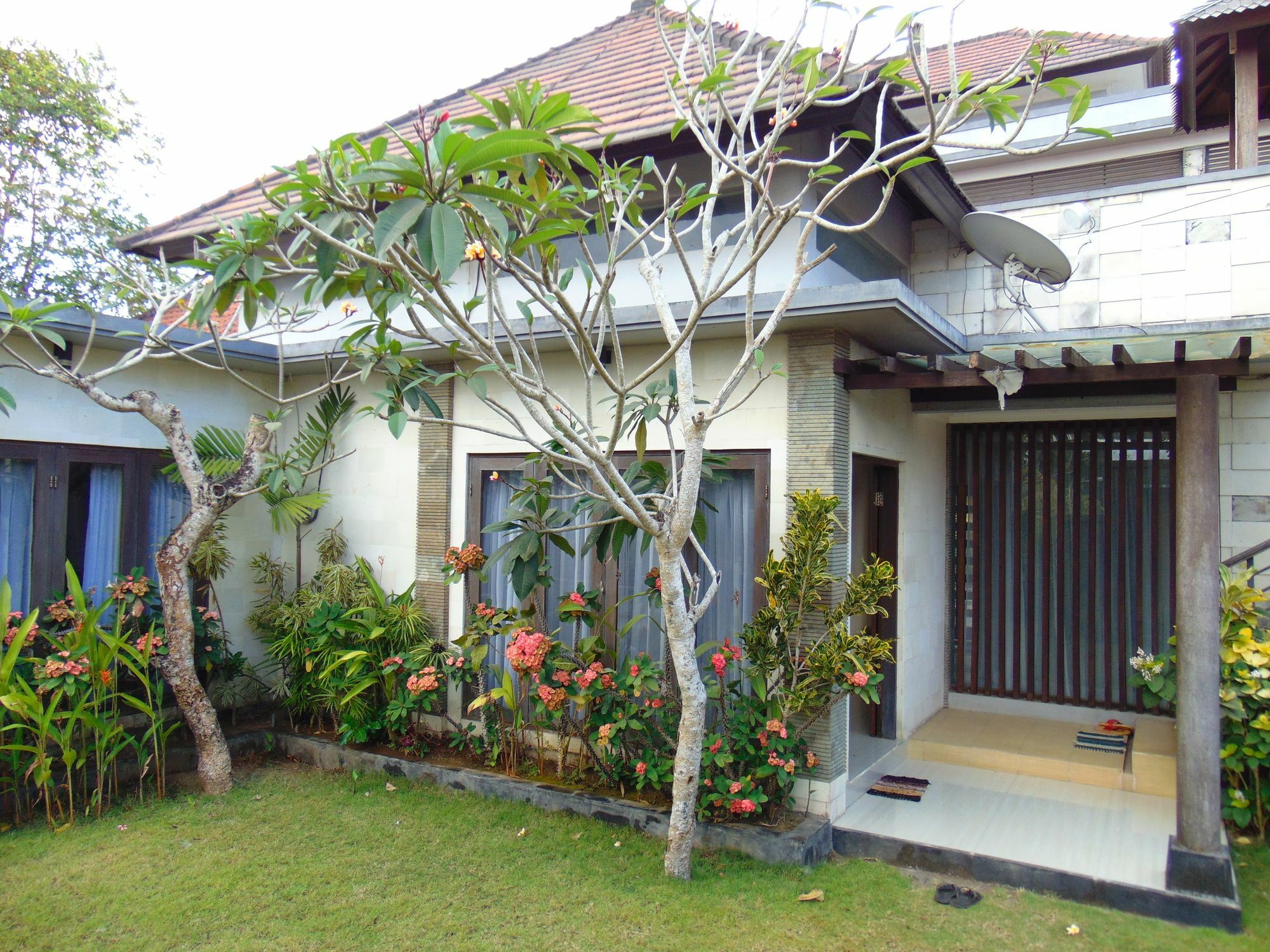 Baik Baik Homestay Pecatu  Bagian luar foto